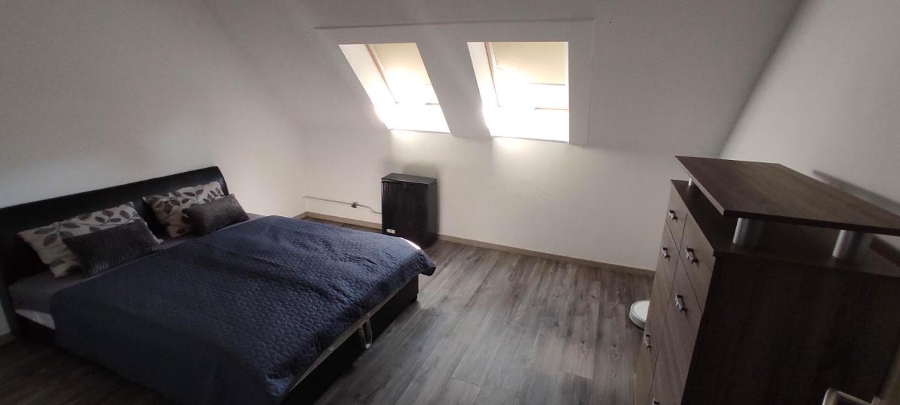 Timar Apartman Eger Eksteriør bilde